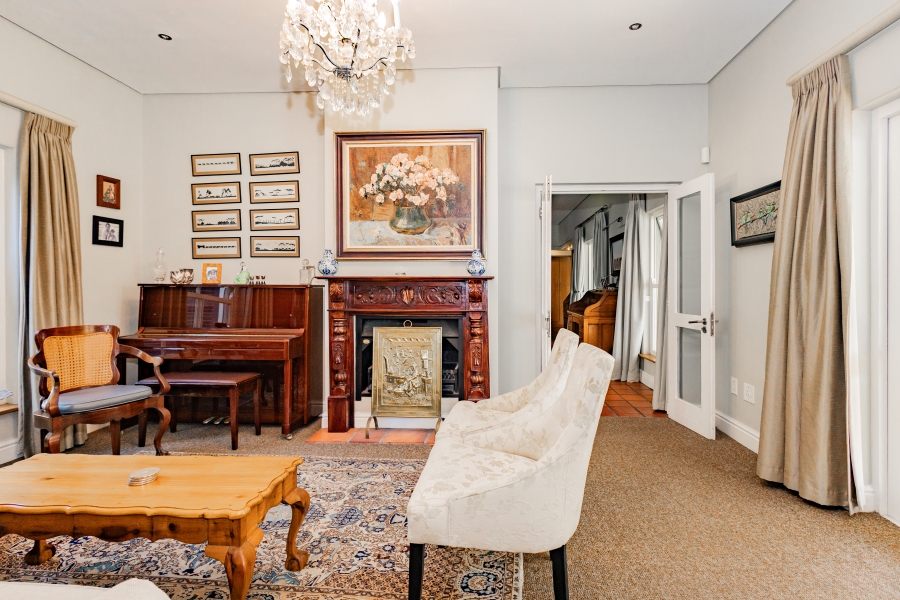 5 Bedroom Property for Sale in Durbanville Western Cape